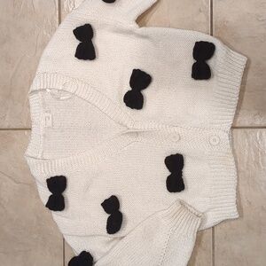 Dreamers by Debut White Cardigan With Black Bows Size Medium